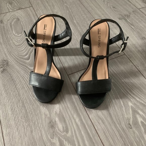 Strappy Black Chunk Heel - Picture 2 of 7